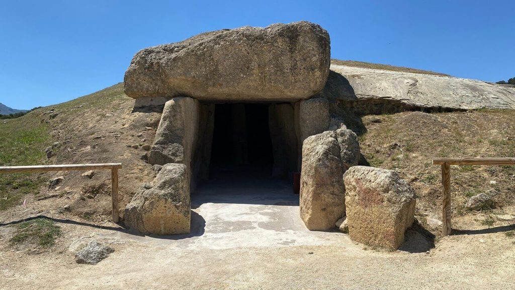 dolmen-antequera