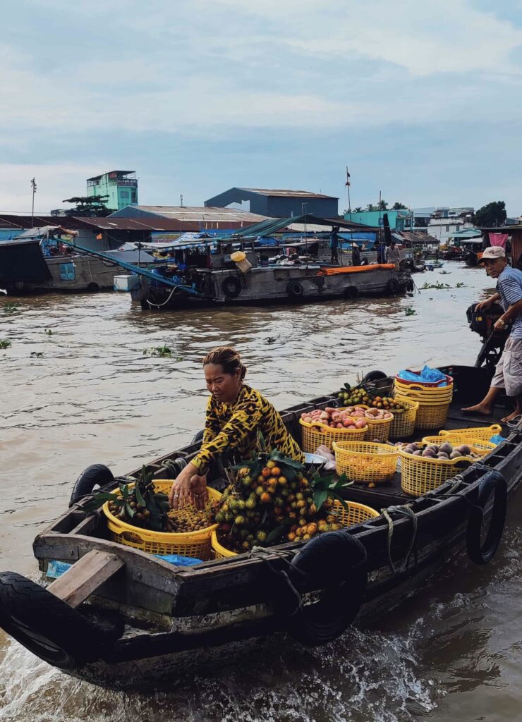 delta del mekong floating market