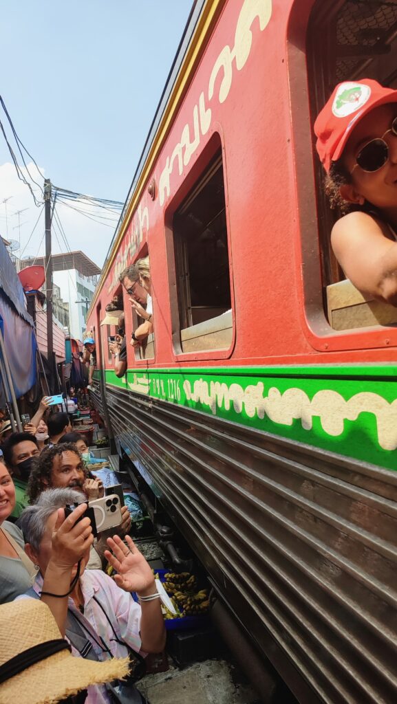 maeklong railway market bangkok